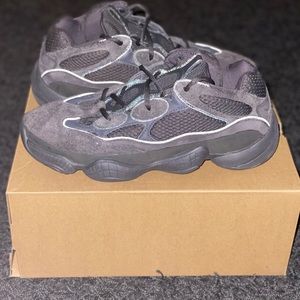 Yeezy Boost 500
